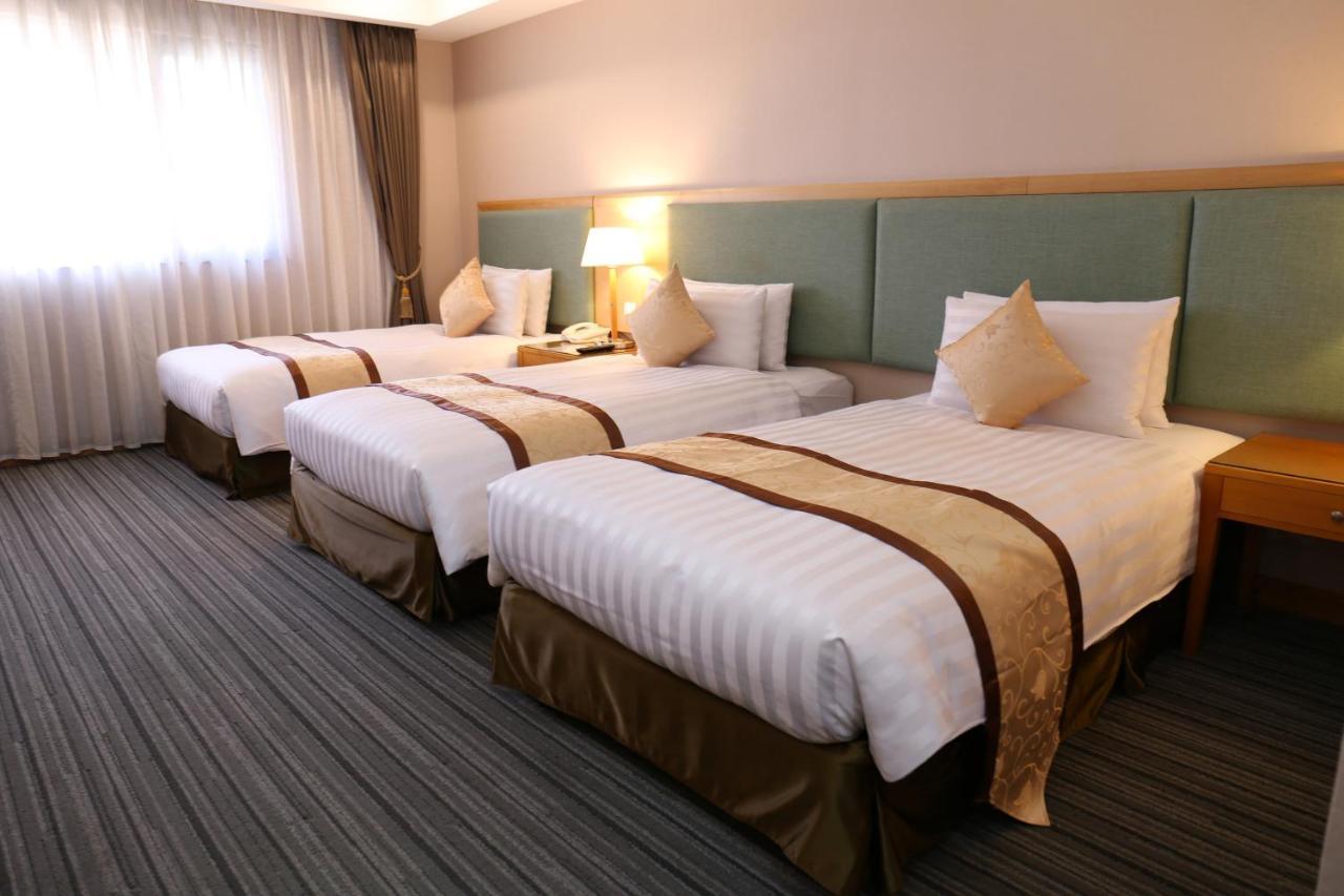 Fushin Hotel - Тайнань Экстерьер фото