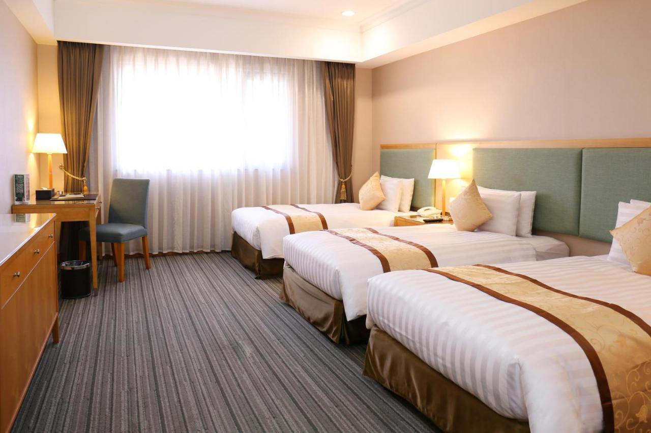 Fushin Hotel - Тайнань Экстерьер фото